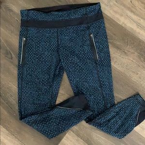 Women’s Lululemon leggings!